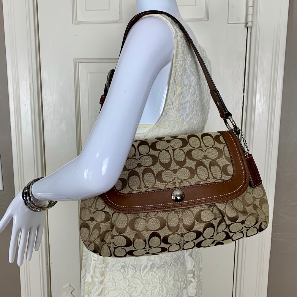 -Perfection- Coach Signature Canvas Soho Purse